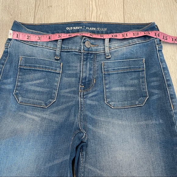 OLD NAVY Flare Mid Rise Light Wash Jeans Size 2 - Picture 3 of 12